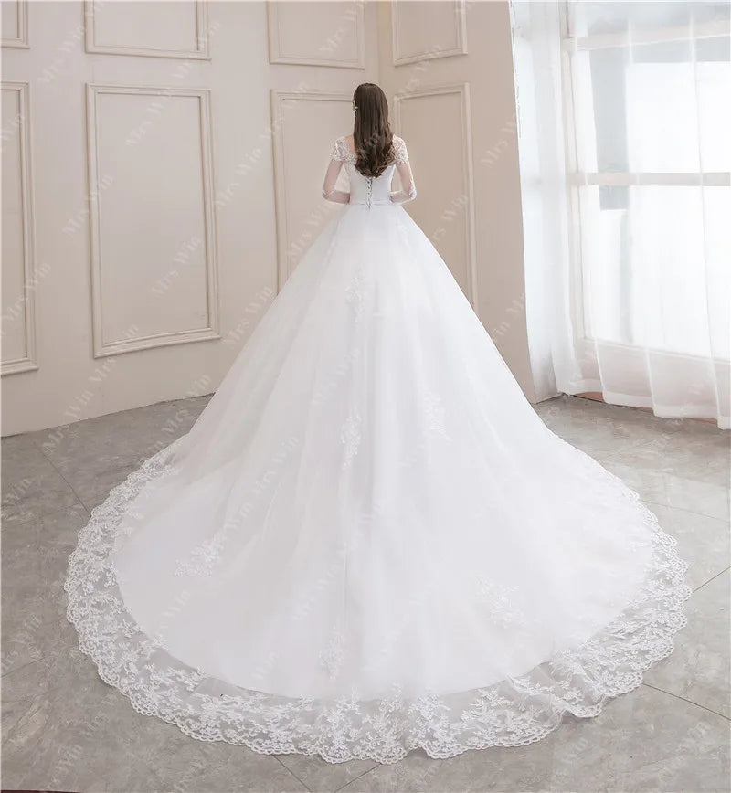 Robe de mariée à manches longues et col en V avec traîne de princesse robes de mariée classiques