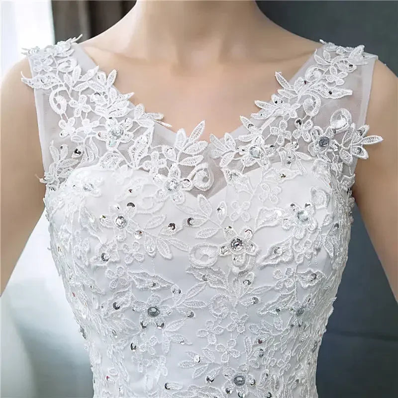 Robes de mariée blanc pur col en V avec des paillettes sans manches longueur au sol grande taille