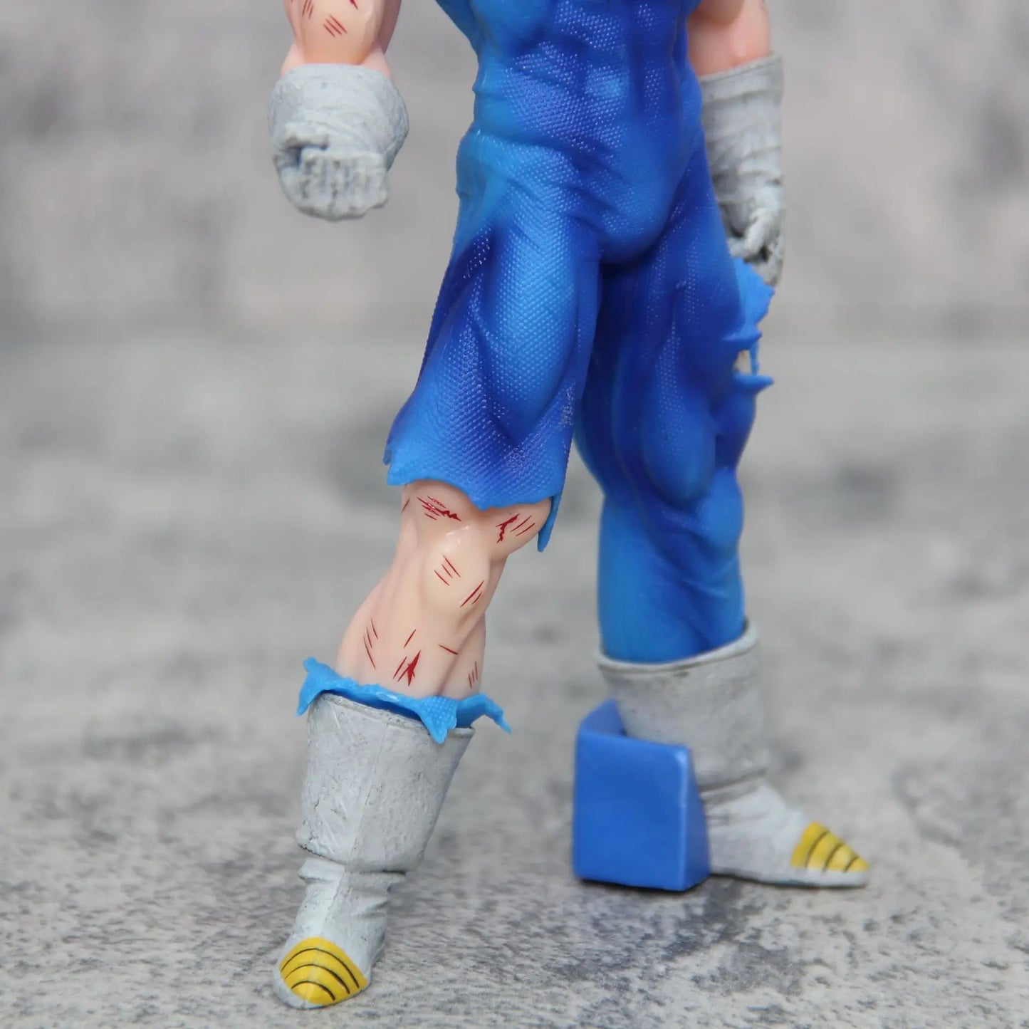 Figurine Dragon Ball Z Super Saiyan Prince Vegeta Modèle de posture debout