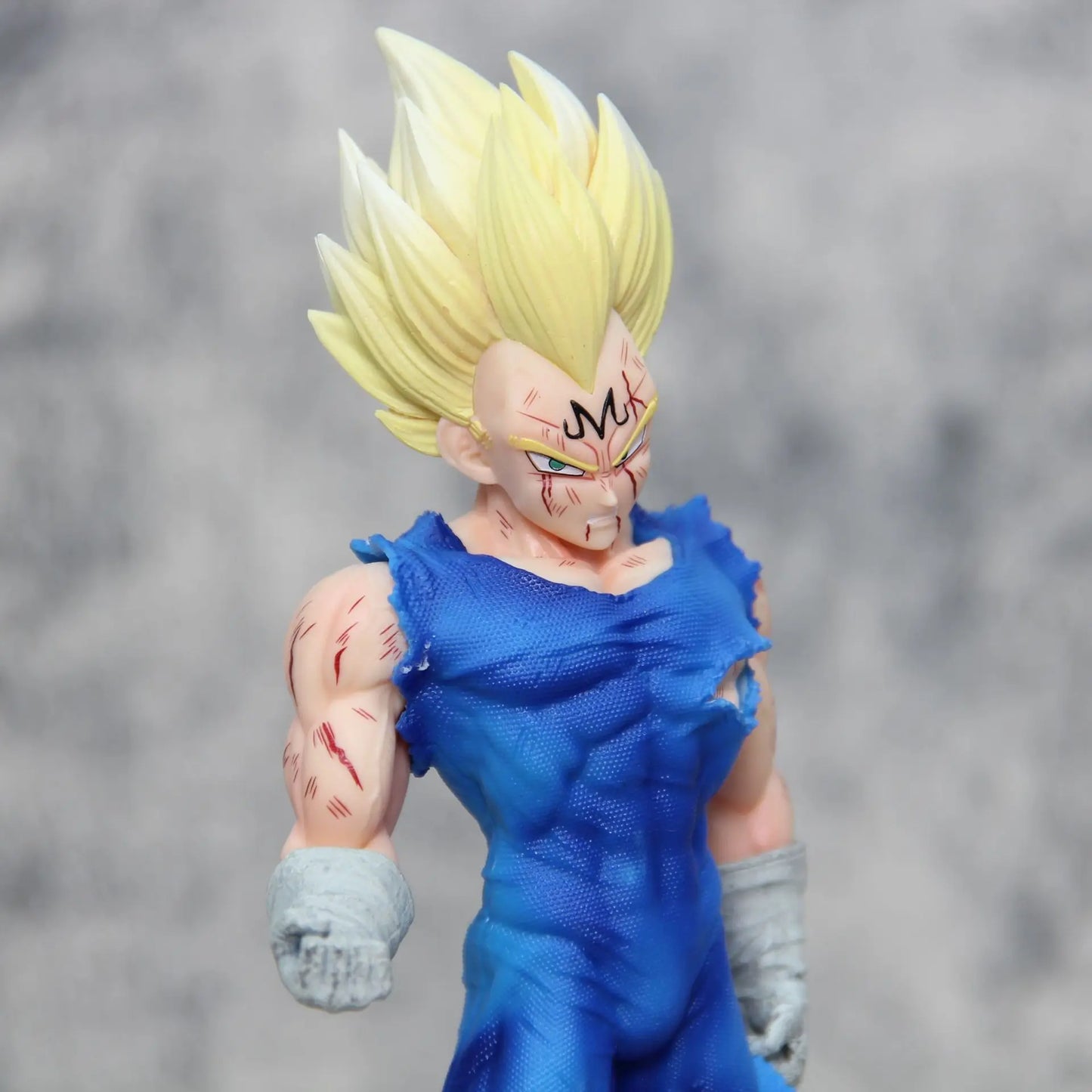 Figurine Dragon Ball Z Super Saiyan Prince Vegeta Modèle de posture debout